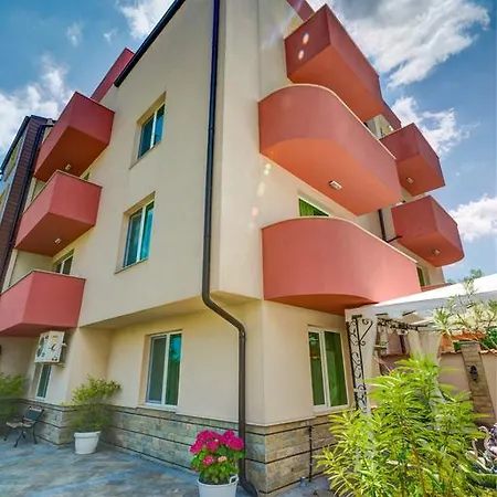 招待所 Siena House 3*