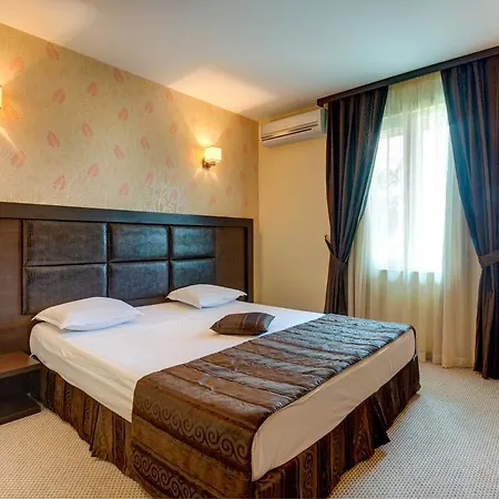 招待所 Siena House 索佐波尔