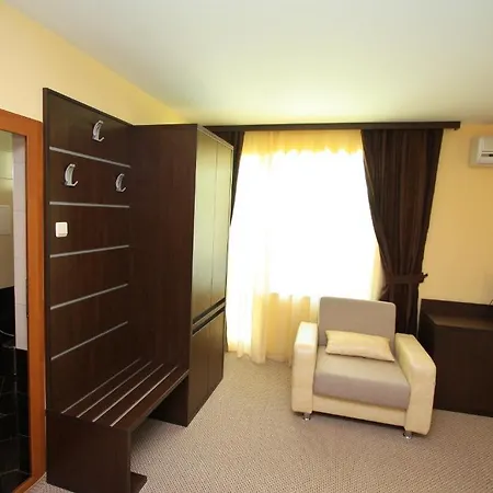 Siena House 3* 索佐波尔