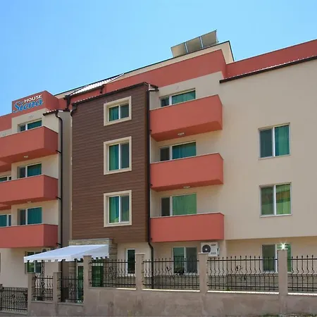 Siena House Гостевой дом