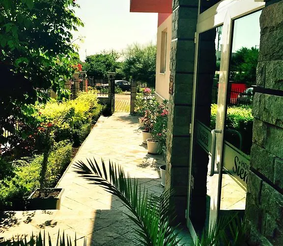 Siena House 3*