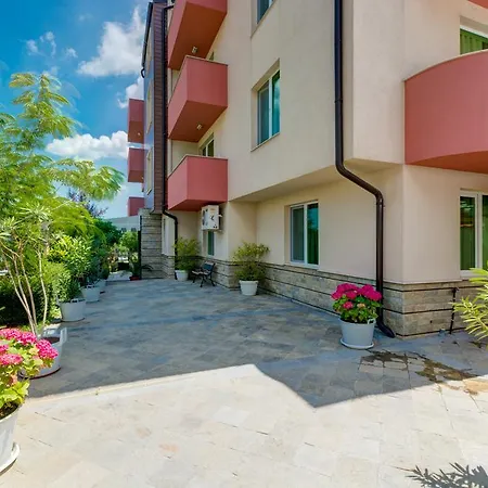 بيت ضيافة Siena House