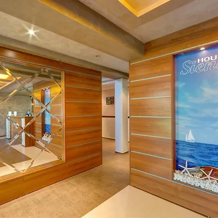 بيت ضيافة Siena House سوزوبول