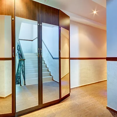 بيت ضيافة Siena House سوزوبول