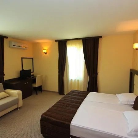 بيت ضيافة Siena House سوزوبول